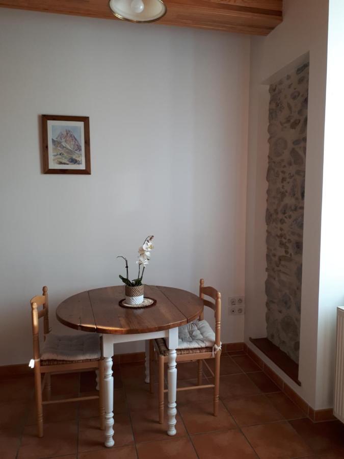 Bel appartement rénové dans maison bigourdane Pouzac Extérieur photo